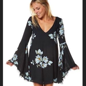 Free people Wanderer bell sleeve tunic dress